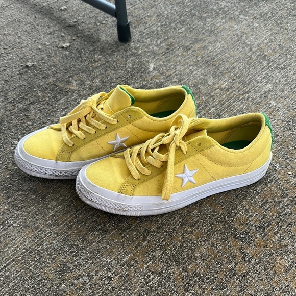 Women’s Yellow Converse Sneakers size 4.5 - Picture 1 of 5